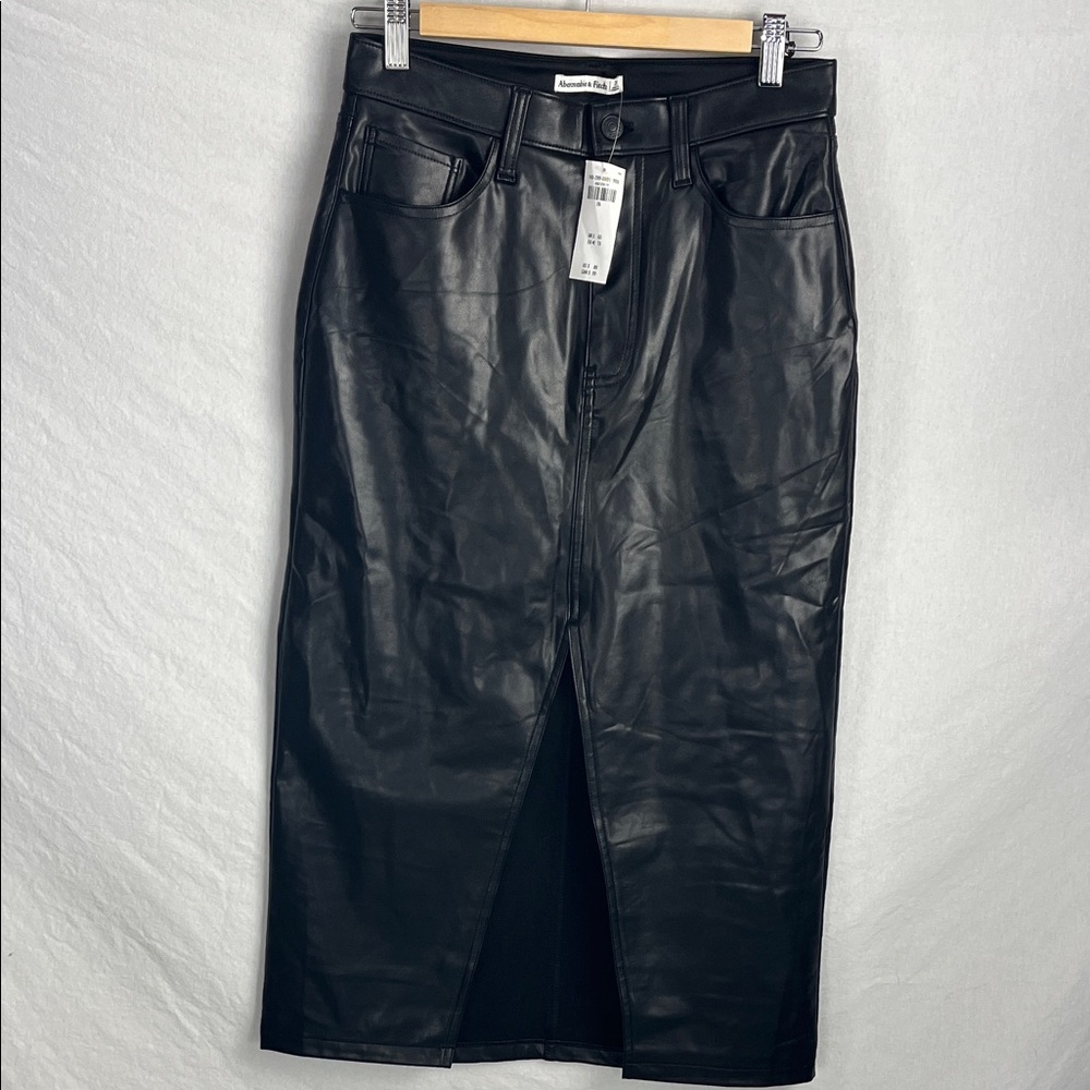 Abercrombie and fitch Black Faux Leather mid 26 new